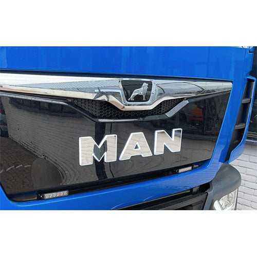 MAN LED letters TG2 wit